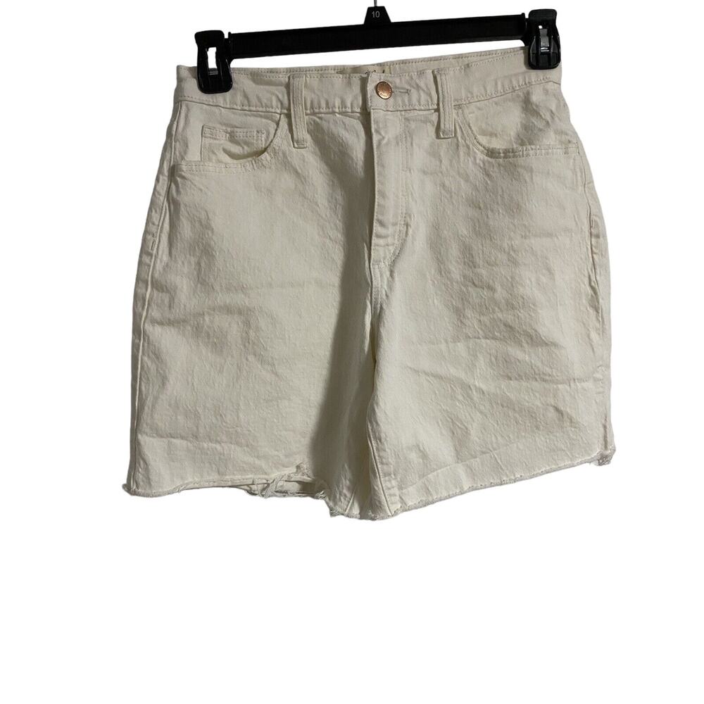 Universal Threads Women’s Shorts White Denim Size 8/29R Pockets Raw Hem